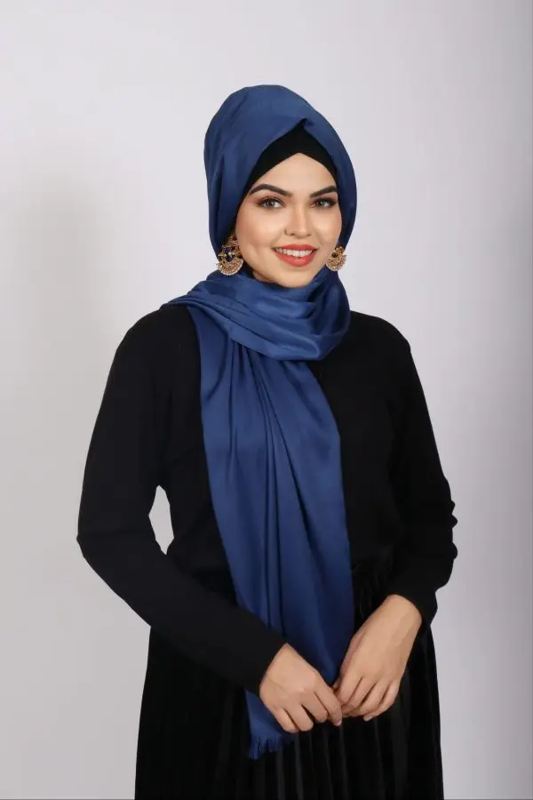 Saphire Luxe Silk Hijab