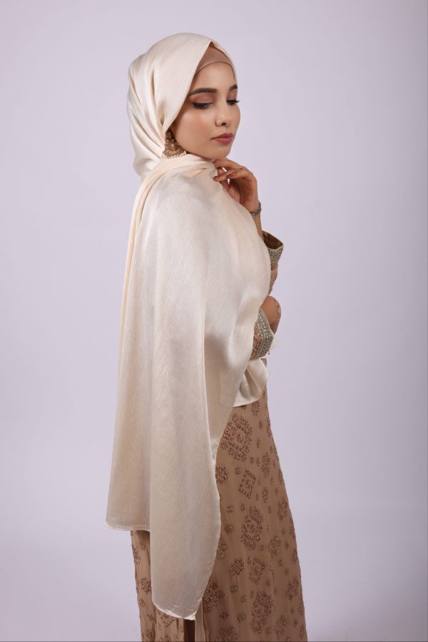 Ivory Muna Satin Hijab