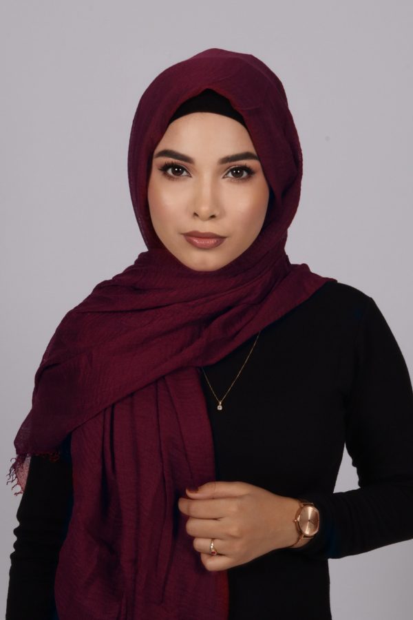 Maroon Crinkled Cotton Hijab