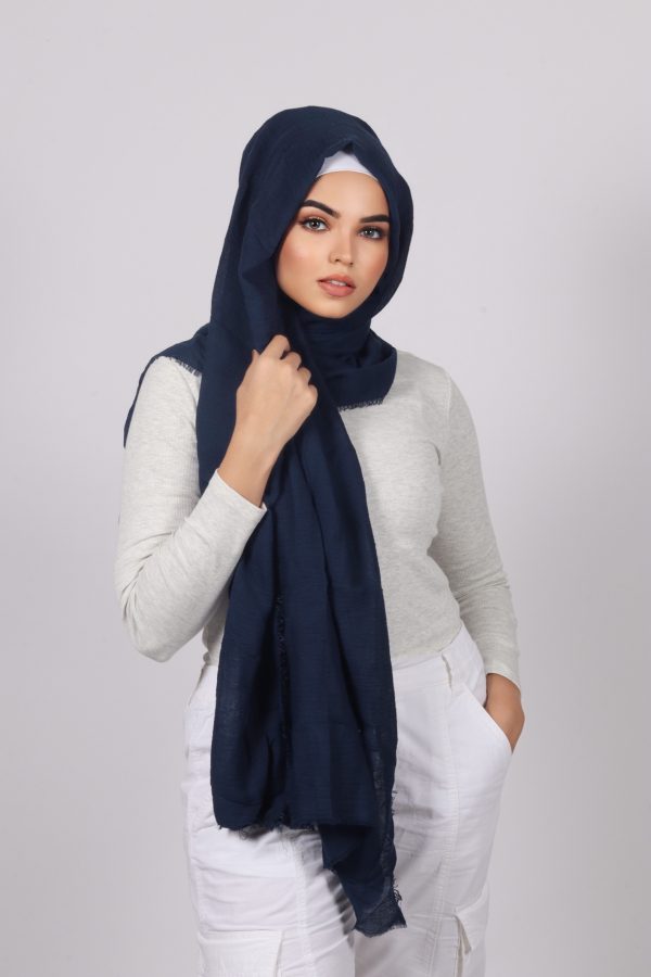 Navy Premium Crinkled Cotton Hijab