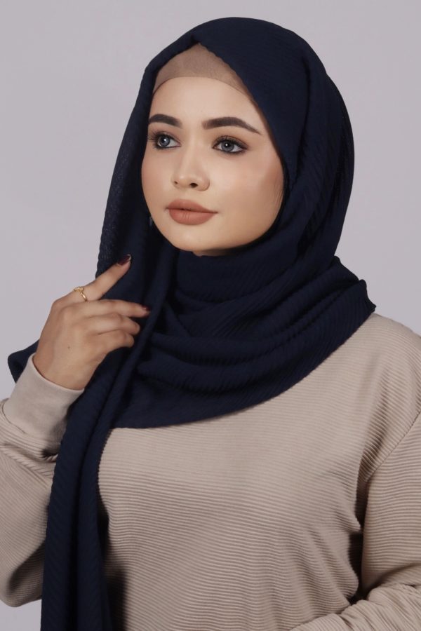 Navy Cotton Pleated Hijab