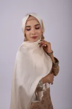 Ivory Muna Satin Hijab - Image 3