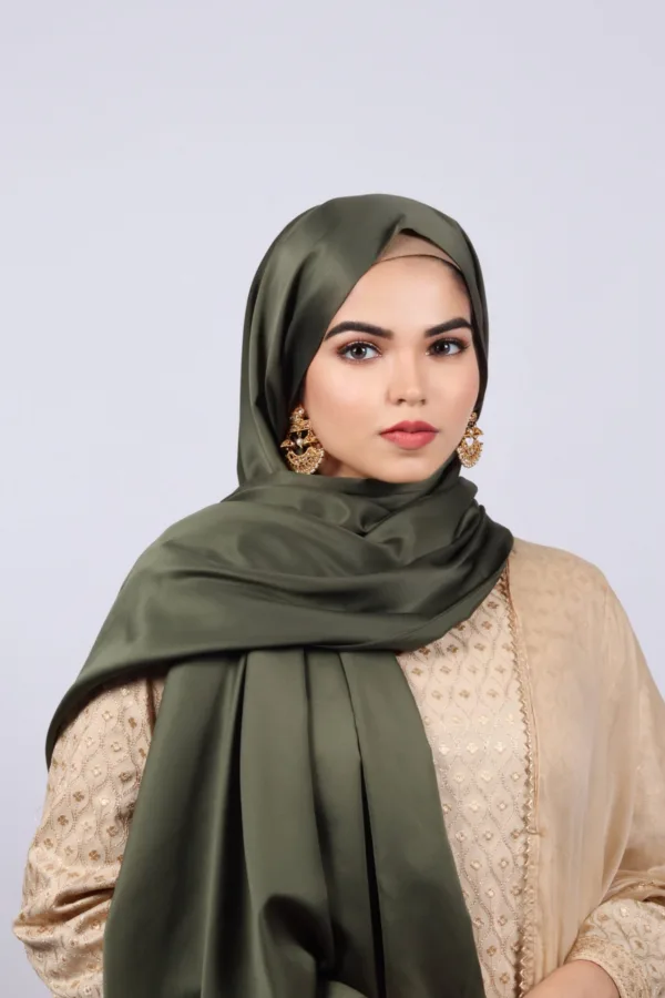 Crocodile Matte Satin Hijab - Image 2