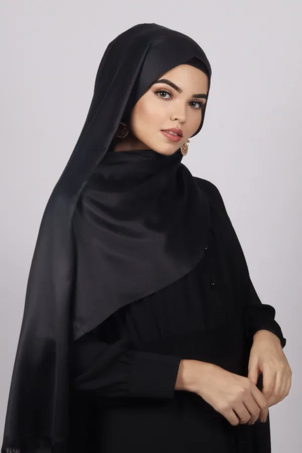 Raven Luxe Silk Hijab - Image 2