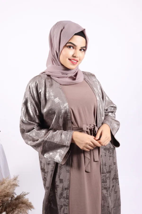 Empress 3-piece Luxury Emirati Abaya Set - Image 4