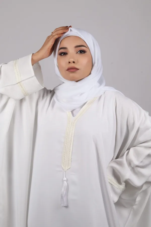 Safa Premium Nida Pristine White Emirati Kaftan For Umrah - Image 3