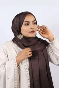 Cocoa Muna Satin Hijab