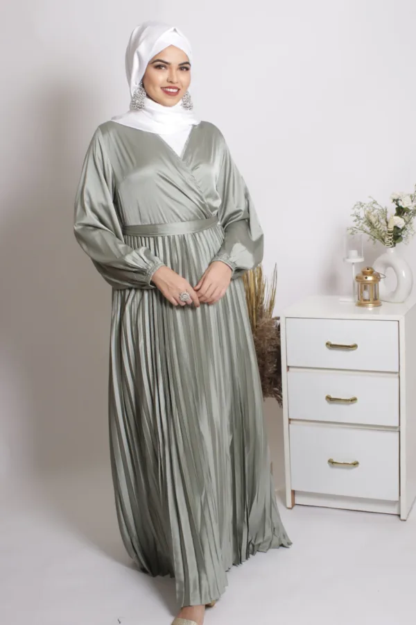 Feroza Luxury Satin Pleated Abaya Dress - Image 4