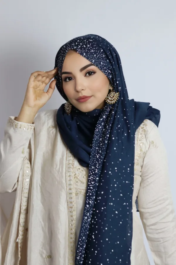 Navy Cotton Stone Drop Hijab - Image 3