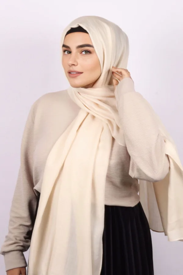 Banana Modal Hijab - Image 2