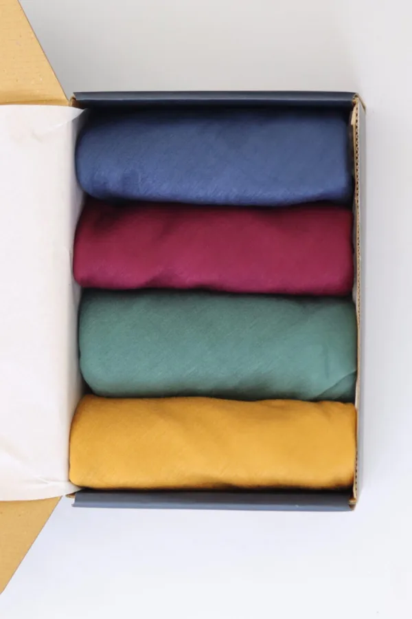 7857538D-542F-4AC1-921B-A0DE03D3BCF3.jpeg Peacock Classic Jersey Box ( Set of 4) - Image 1