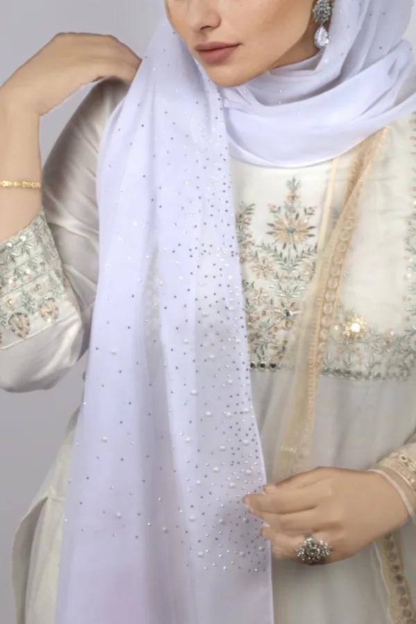 Frozen White Moon Drop Chiffon Hijab - Image 1