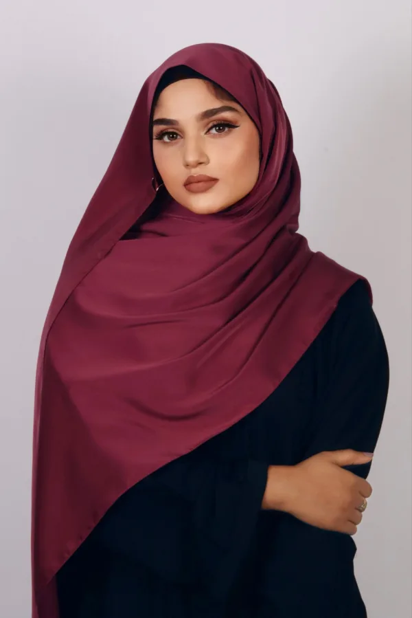 Red Rose Medina Silk - Image 1