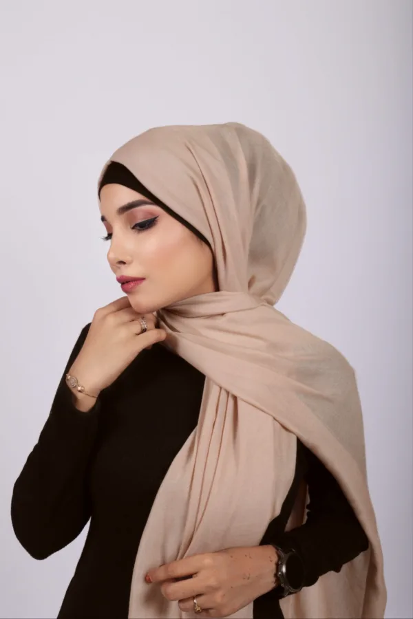 Linen Cream Modal Hijab - Image 2
