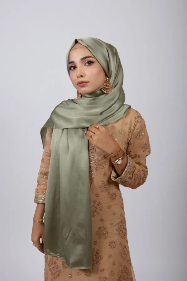 Raisin Muna Satin Hijab - Image 3