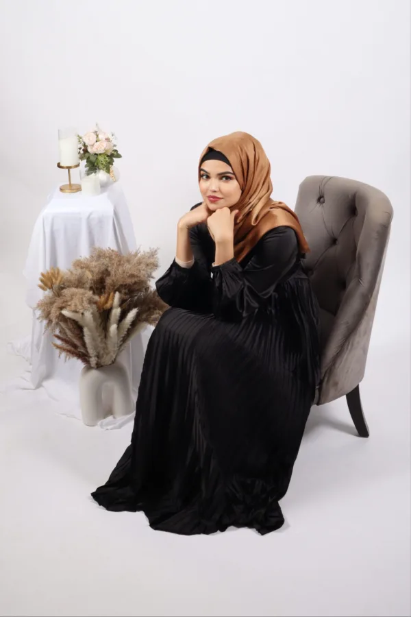 Siyah Luxury Satin Pleated Abaya Dress - Image 4
