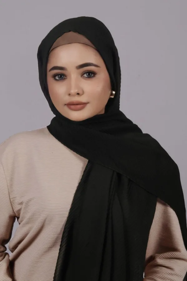 C1B8C834-FAEC-4340-9C52-88A5BE4E5BAF-1.jpeg Deep Green Cotton Pleated Hijab - Image 1