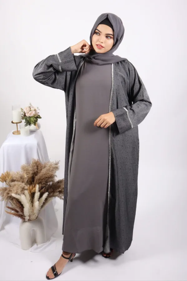 Malika 3-piece Luxury Crystal Emirati Abaya Set - Image 5