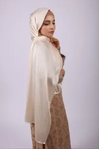 Ivory Muna Satin Hijab