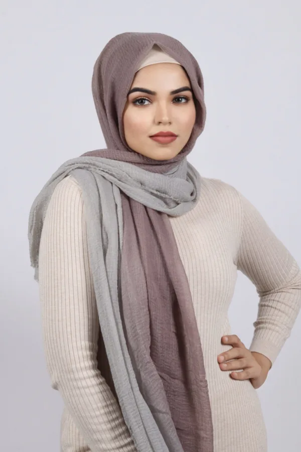 Aurora Ombre Crinkled Cotton Hijab - Image 1