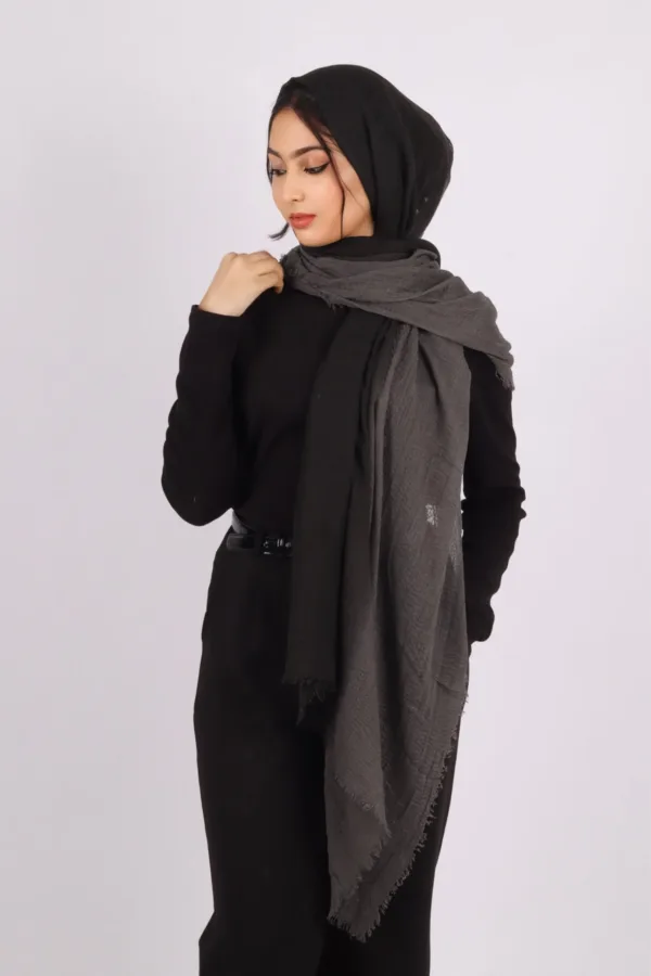 Wolf Ombre Crinkled Cotton Hijab - Image 2