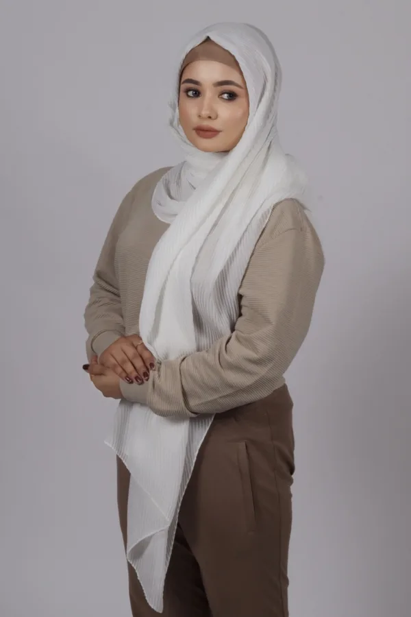 FD5E0C1B-232A-42DD-BD13-33D8D6952B4A.jpeg Polar White Cotton Pleated Hijab - Image 1