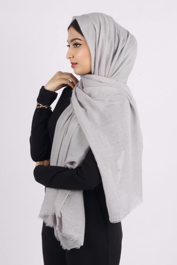 Silverstone Premium Crinkled Cotton Hijab - Image 2