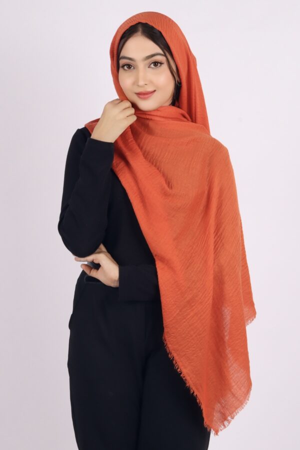 Tigress Premium Crinkled Cotton Hijab - Image 1