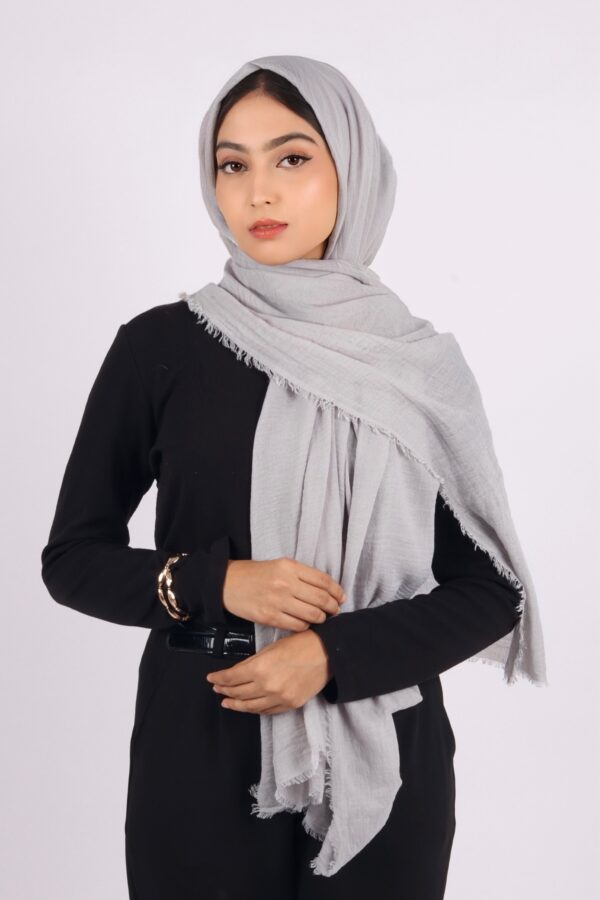 Silverstone Premium Crinkled Cotton Hijab - Image 1