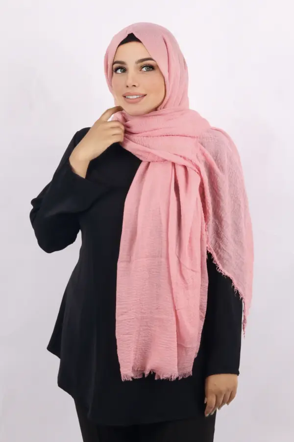 Roseberry Crinkled Cotton Hijab - Image 2
